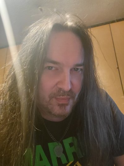 Greg Nichols