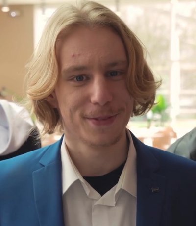 Eliott H